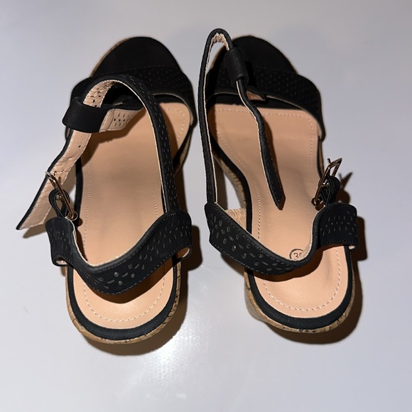 Black wedges 7.5 - Picture 4 of 7